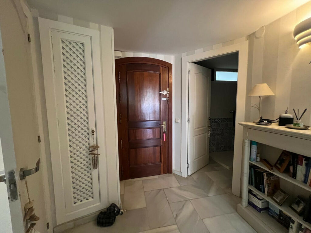 Middle Floor Apartment Benalmadena Málaga - image 18