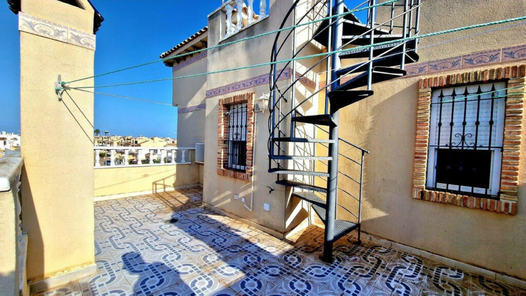 Townhouse La Zenia Alicante - image 18