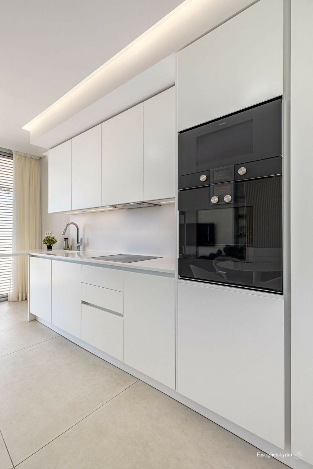 Middle Floor Apartment Estepona Málaga - image 18