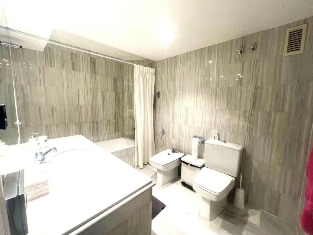 Penthouse Duplex Bel Air Málaga - image 19