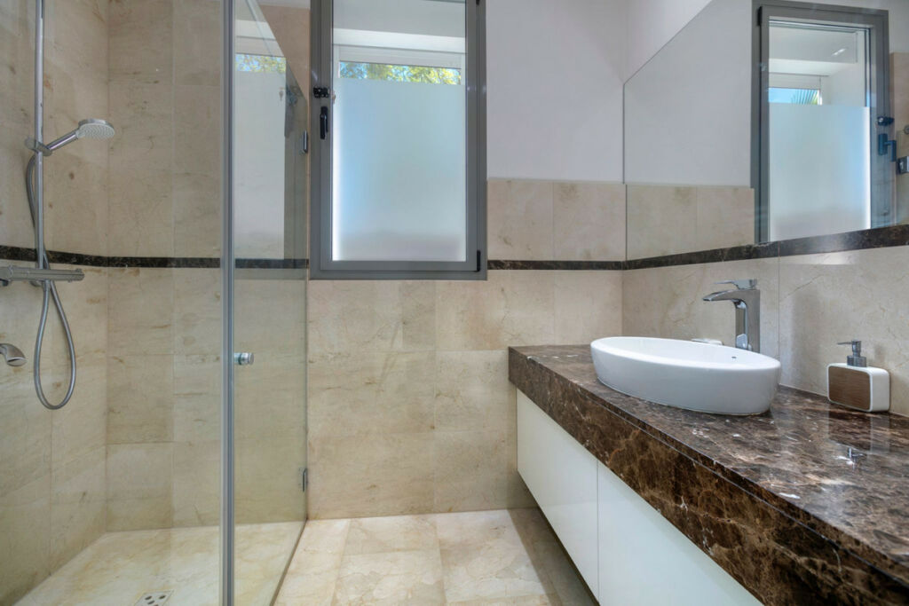 Detached Villa Benahavís Málaga - image 18