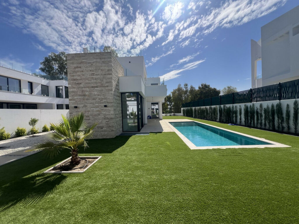 Detached Villa Atalaya Málaga - image 17