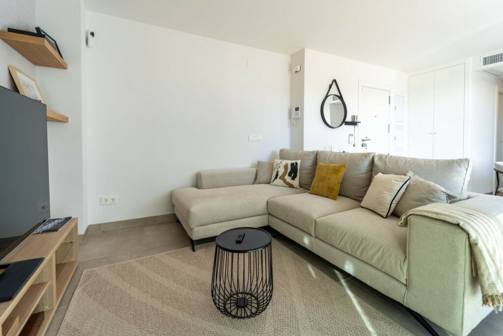 Middle Floor Apartment Fuengirola Málaga - image 18