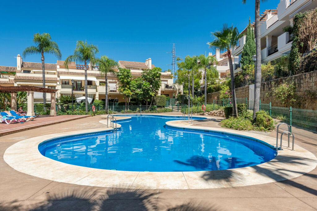 Ground Floor Apartment Nueva Andalucía Málaga - image 18