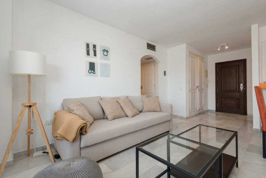 Middle Floor Apartment Puerto Banús Málaga - image 18
