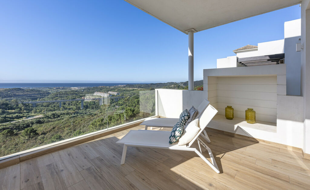Middle Floor Apartment Benahavís Málaga - image 18