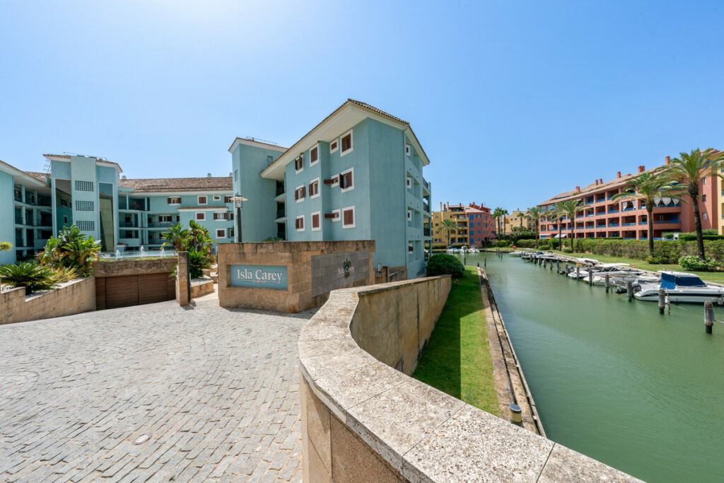 Middle Floor Apartment Sotogrande Marina Cádiz - image 18
