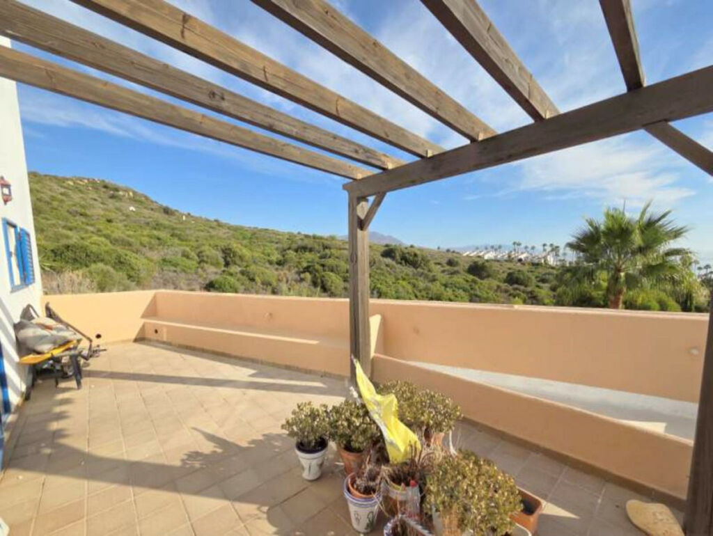 Middle Floor Apartment La Duquesa Málaga - image 18