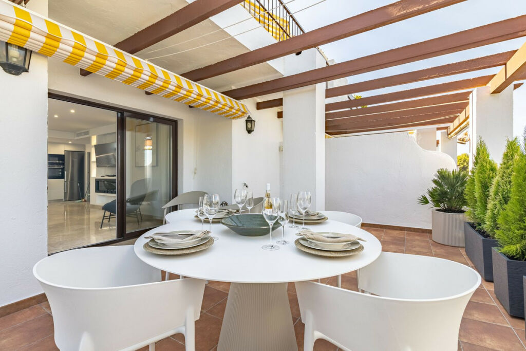 Duplex The Golden Mile Málaga - image 18