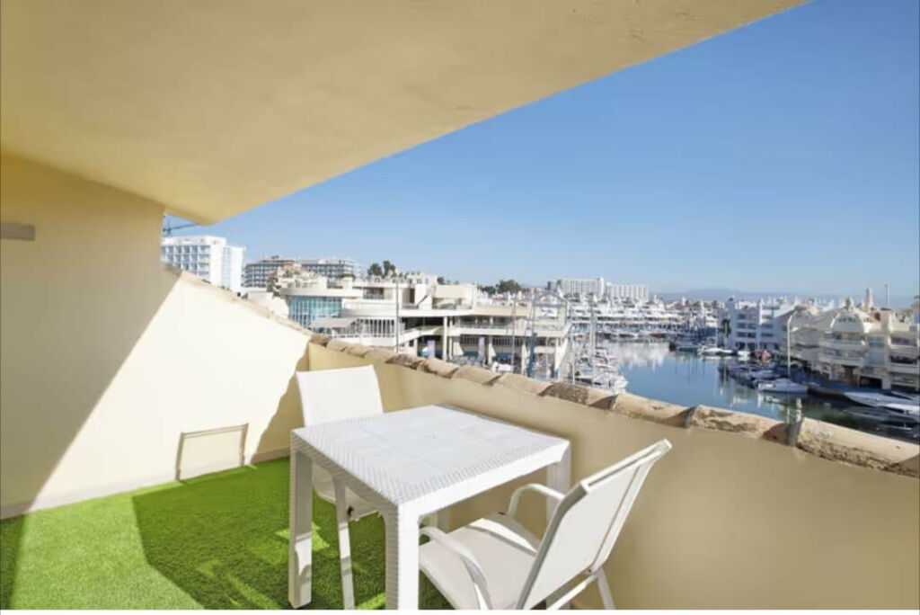 Penthouse Benalmadena Málaga - image 18
