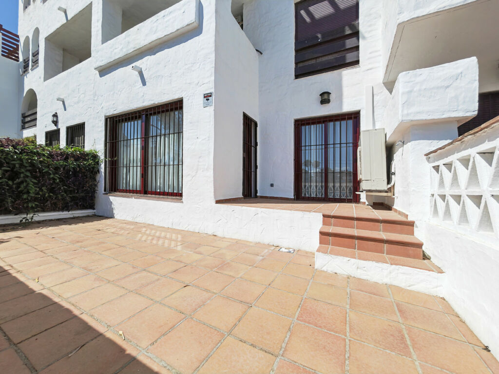 Ground Floor Apartment Nueva Andalucía Málaga - image 18