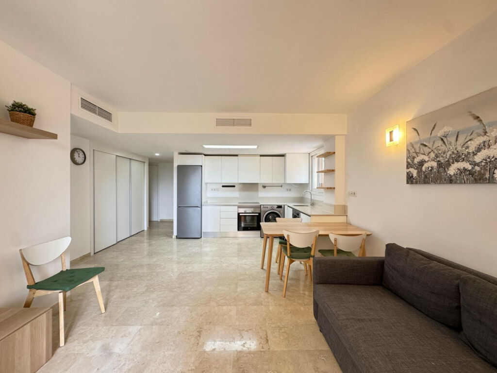 Middle Floor Apartment Torrevieja Alicante - image 18