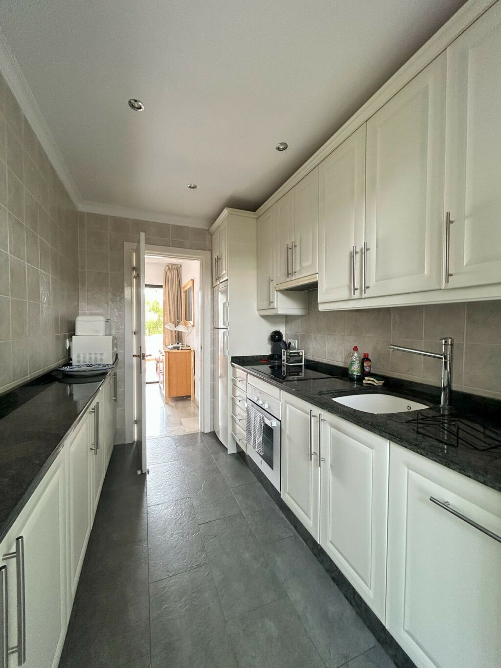Middle Floor Apartment Calahonda Málaga - image 18
