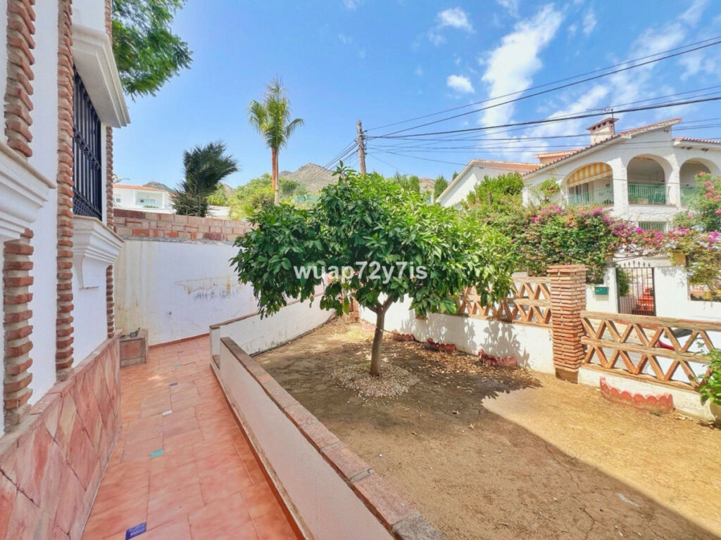 Detached Villa Benalmadena Málaga - image 18