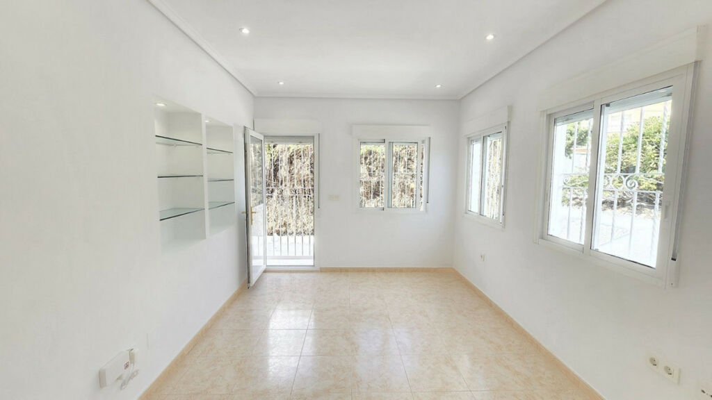Detached Villa Ciudad Quesada Alicante - image 18