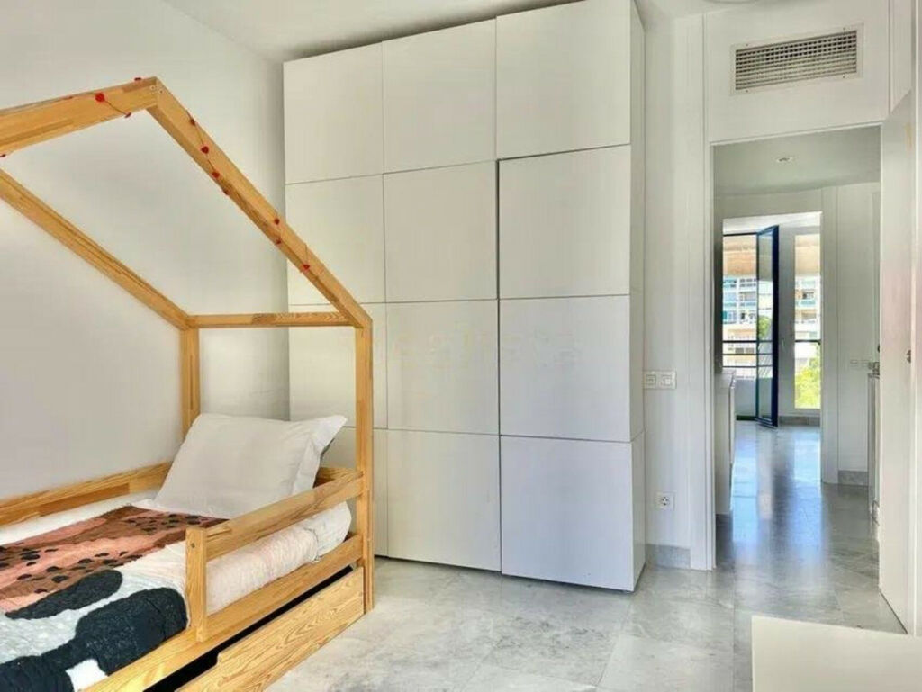 Duplex The Golden Mile Málaga - image 18