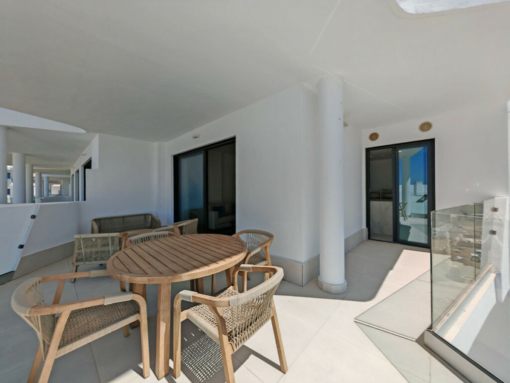 Middle Floor Apartment Fuengirola Málaga - image 18
