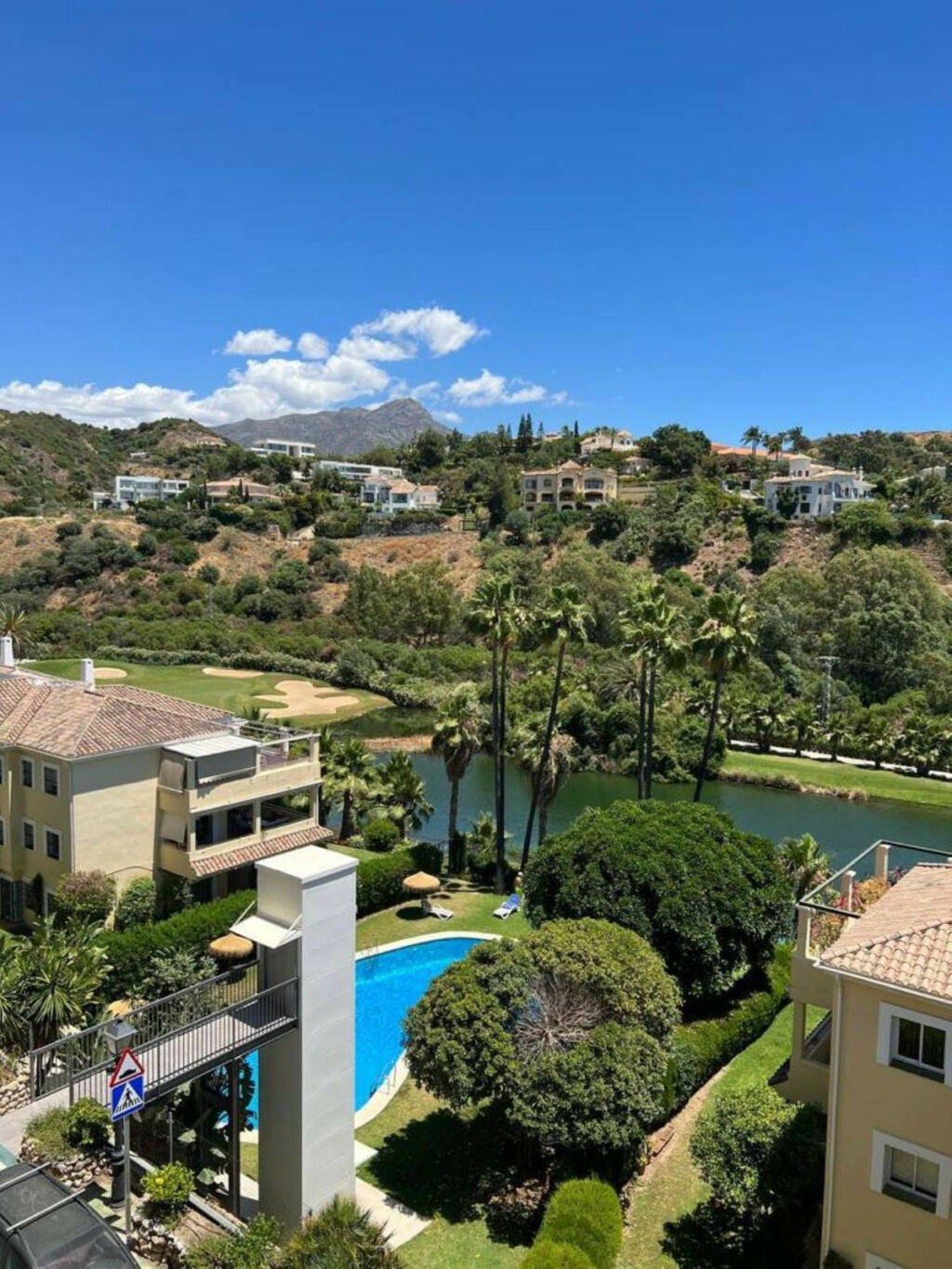 Penthouse La Quinta Málaga - image 18