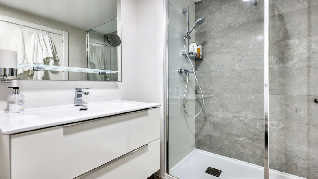 Ground Floor Apartment Doña Julia Málaga - image 18