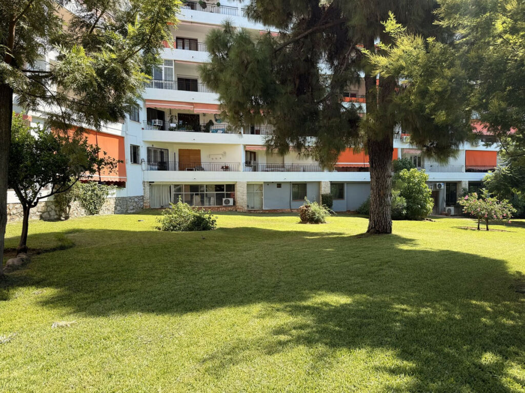 Middle Floor Apartment Marbella Málaga - image 18