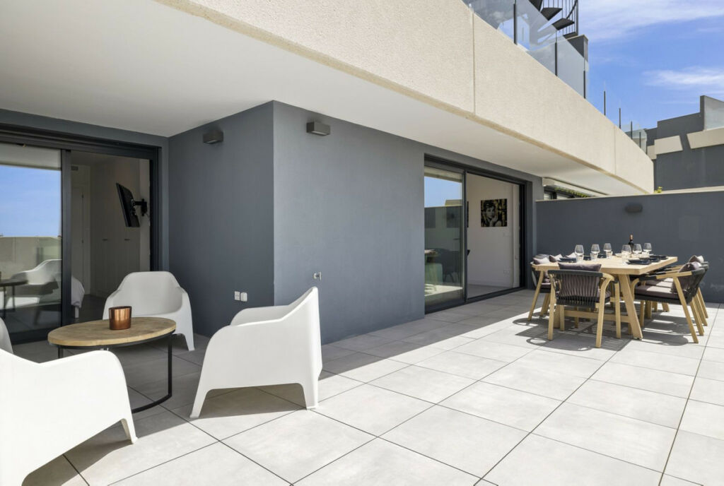 Middle Floor Apartment Selwo Málaga - image 18