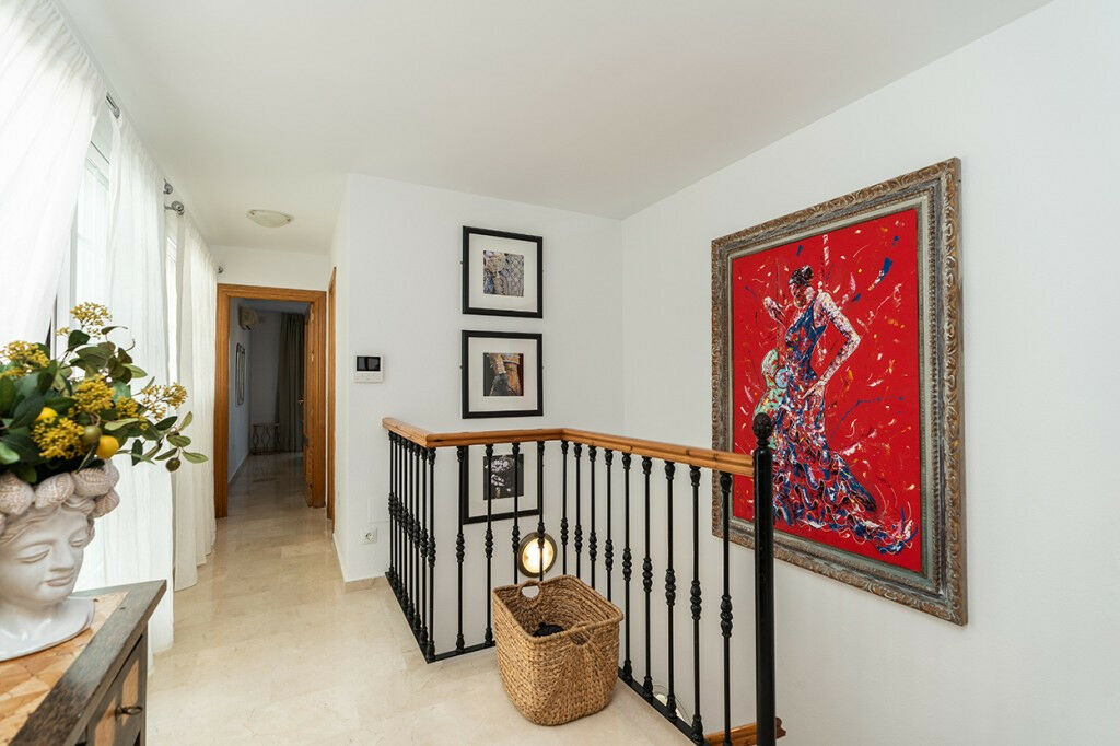 Townhouse Riviera del Sol Málaga - image 18
