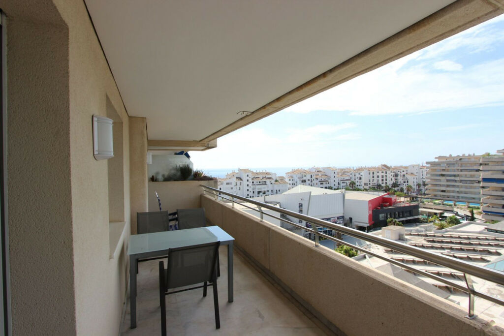 Middle Floor Apartment Puerto Banús Málaga - image 18