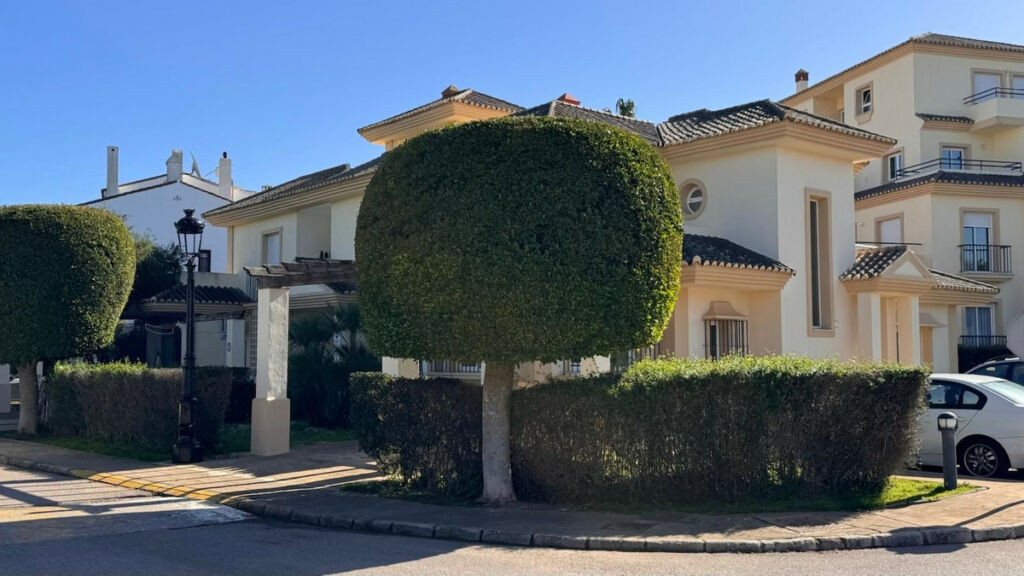 Semi-Detached House San Roque Club Cádiz - image 18