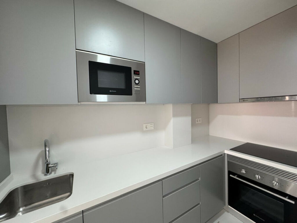 Middle Floor Apartment Torrevieja Alicante - image 18