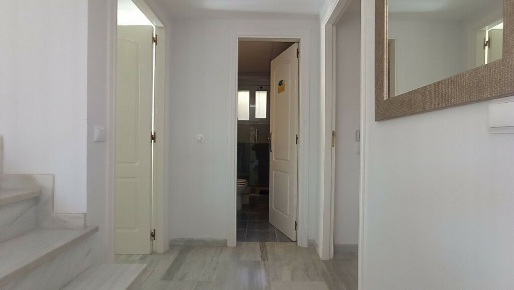 Penthouse Duplex Calahonda Málaga - image 18