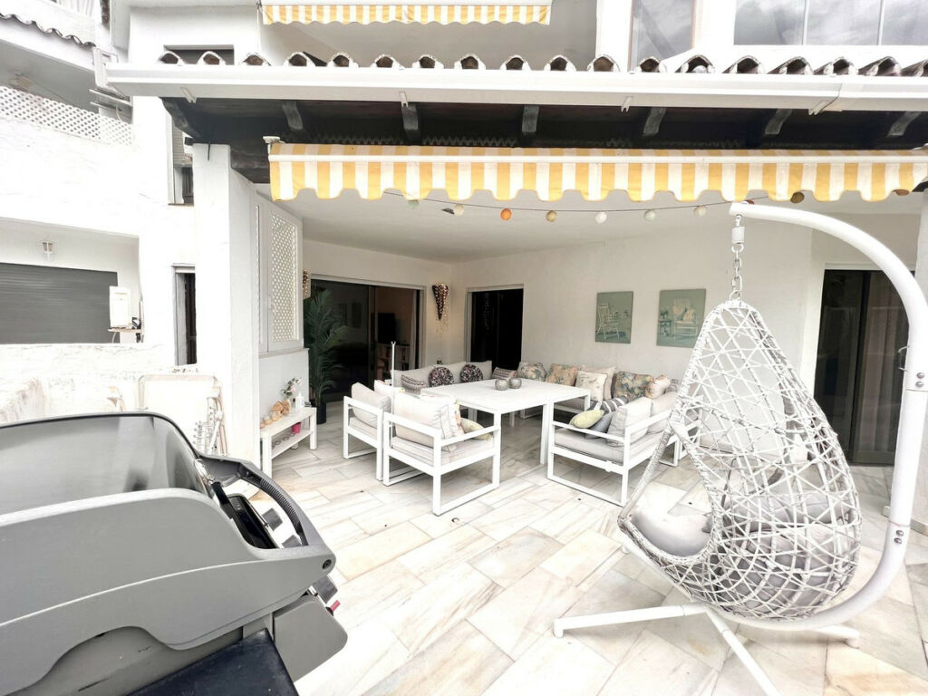 Ground Floor Apartment Elviria Málaga - image 18