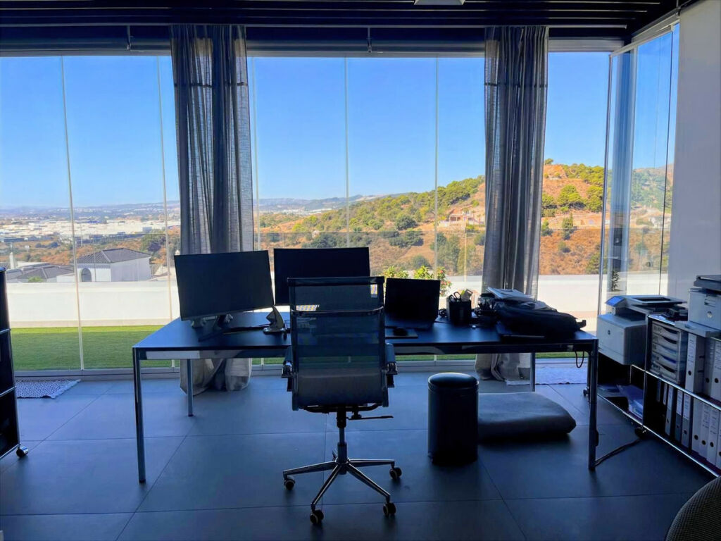 Penthouse Estepona Málaga - image 19