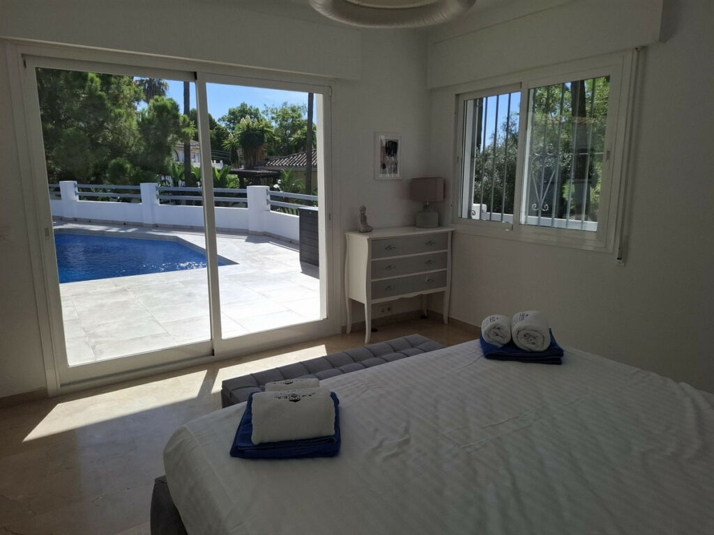 Detached Villa Mijas Málaga - image 18