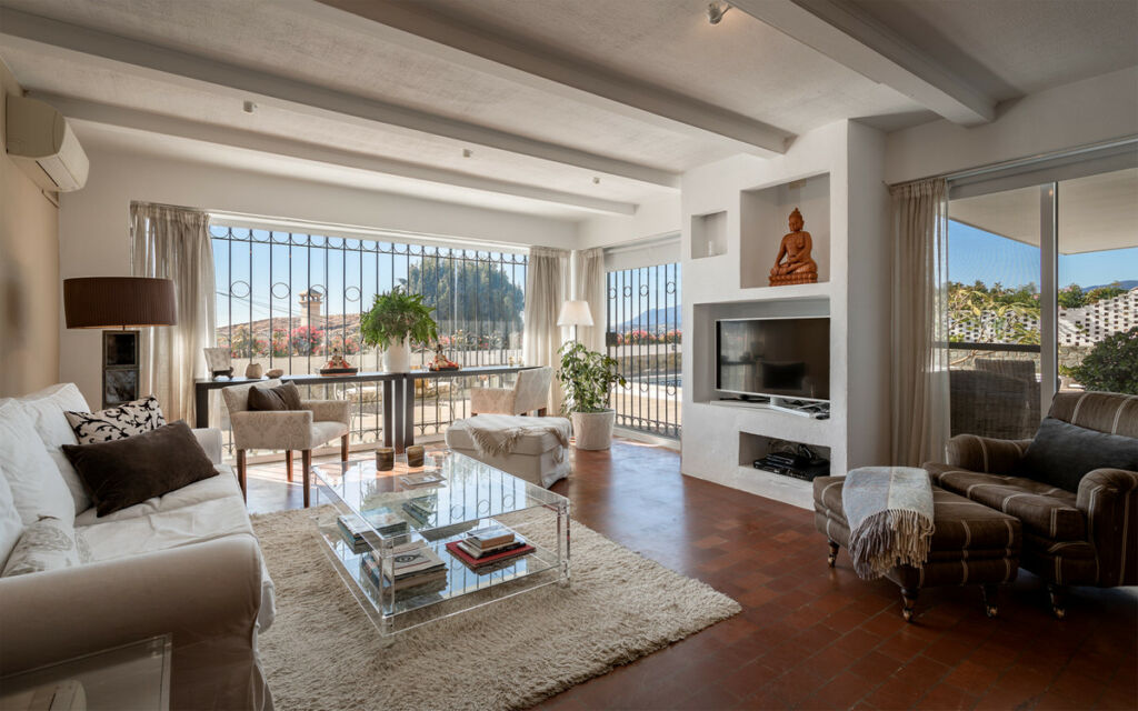 Detached Villa Nueva Andalucía Málaga - image 18