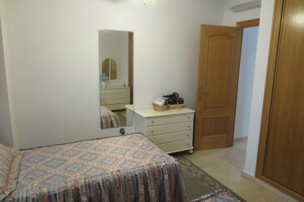 Middle Floor Apartment Fuengirola Málaga - image 18