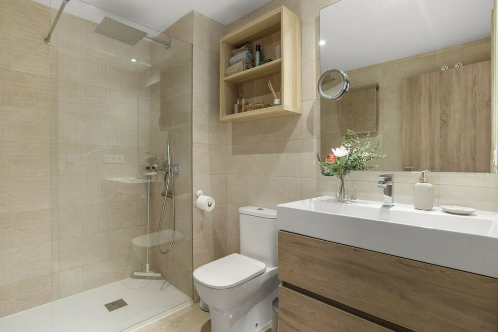 Middle Floor Apartment Estepona Málaga - image 18