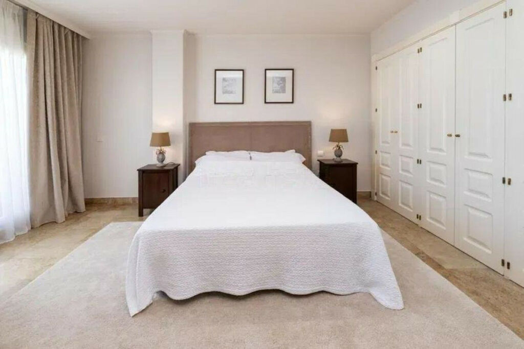 Ground Floor Apartment The Golden Mile Málaga - image 18
