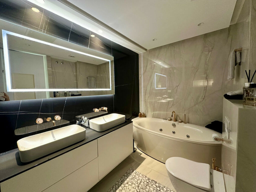 Middle Floor Apartment Puerto Banús Málaga - image 18