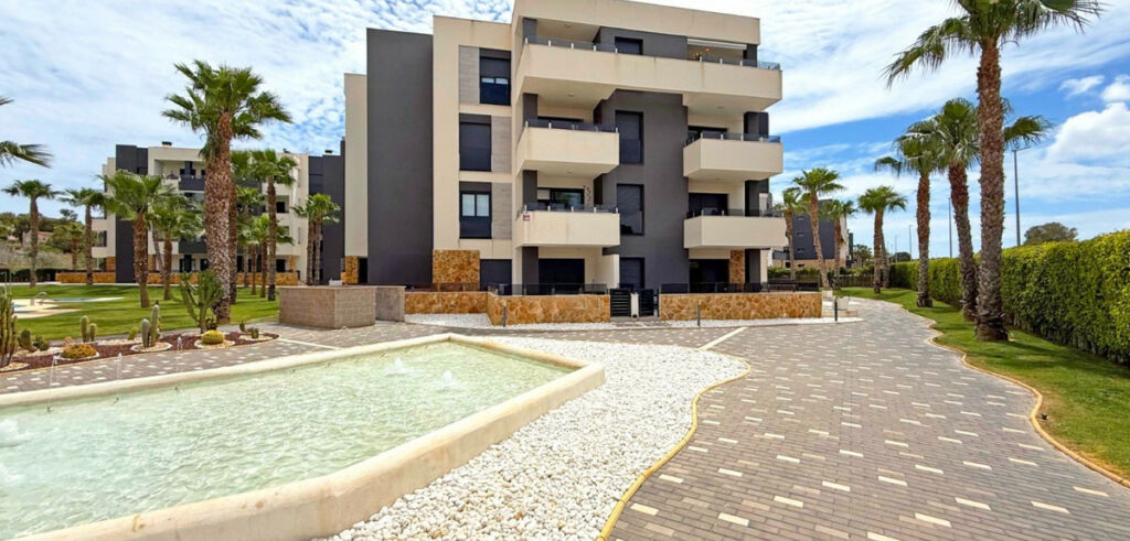 Middle Floor Apartment Los Altos Alicante - image 18