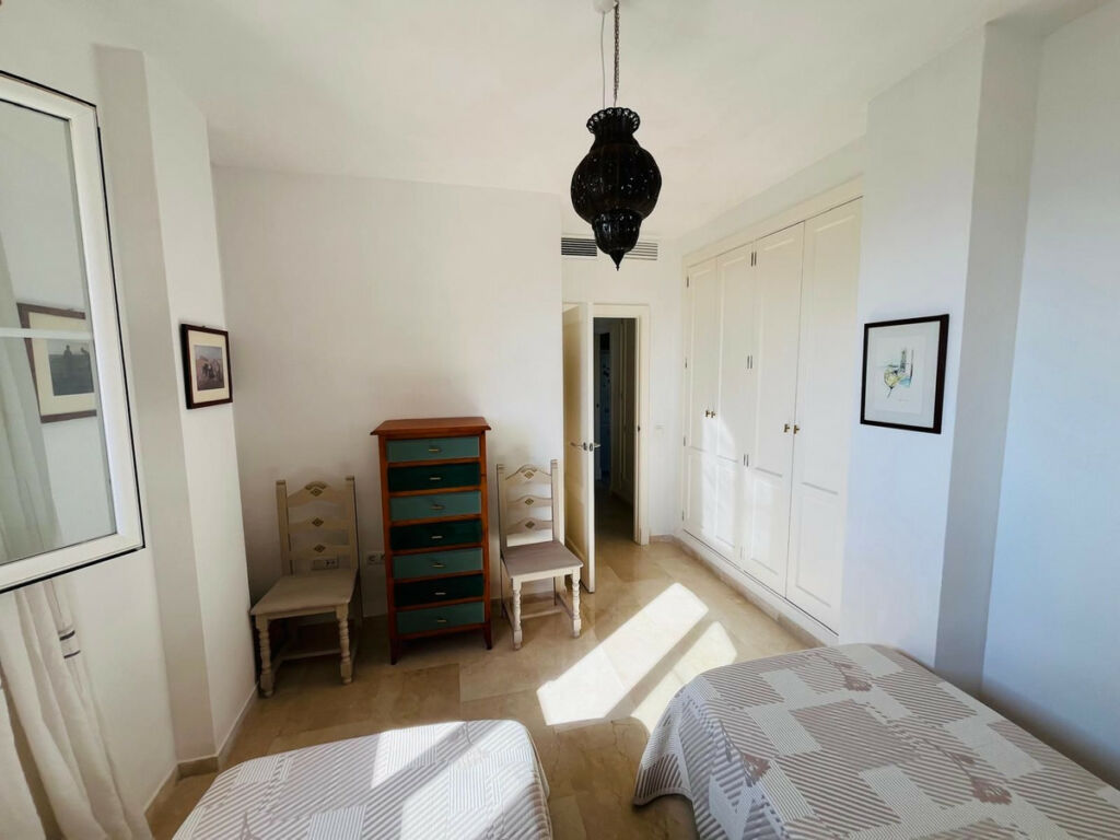 Penthouse Manilva Málaga - image 18