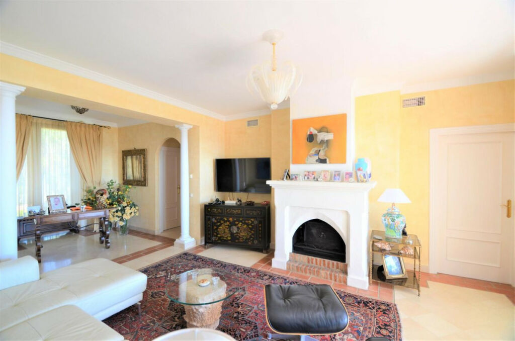 Middle Floor Apartment Casares Playa Málaga - image 18