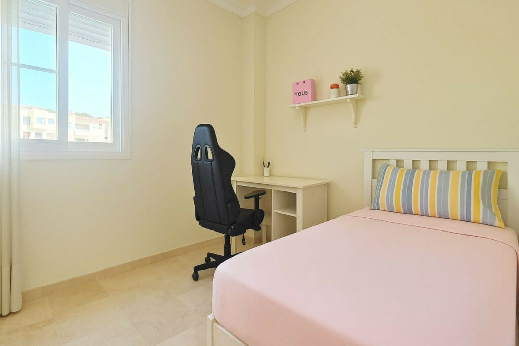 Middle Floor Apartment Arroyo de la Miel Málaga - image 18