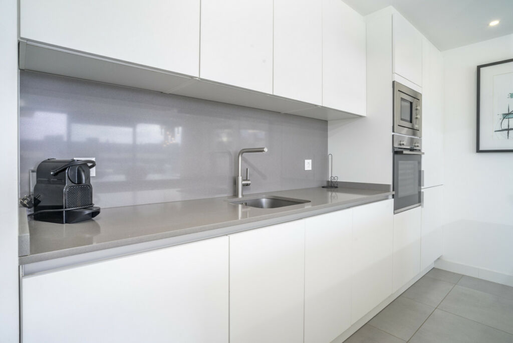 Middle Floor Apartment Estepona Málaga - image 18