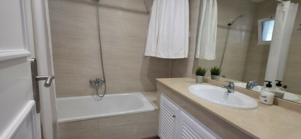 Townhouse Benamara Málaga - image 18
