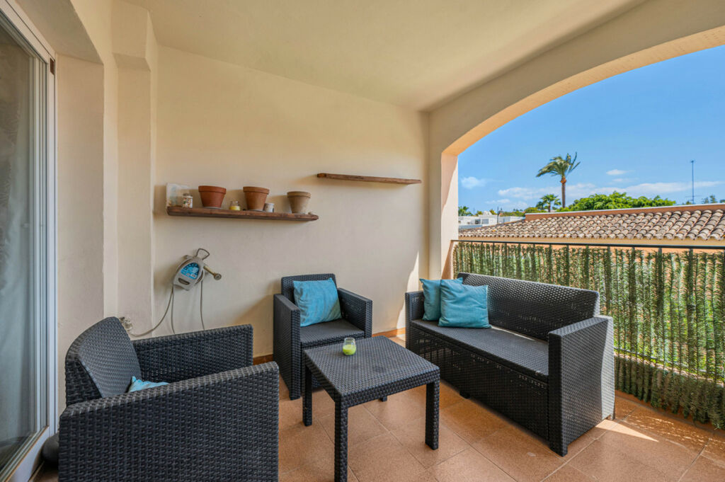Middle Floor Apartment Nueva Andalucía Málaga - image 18