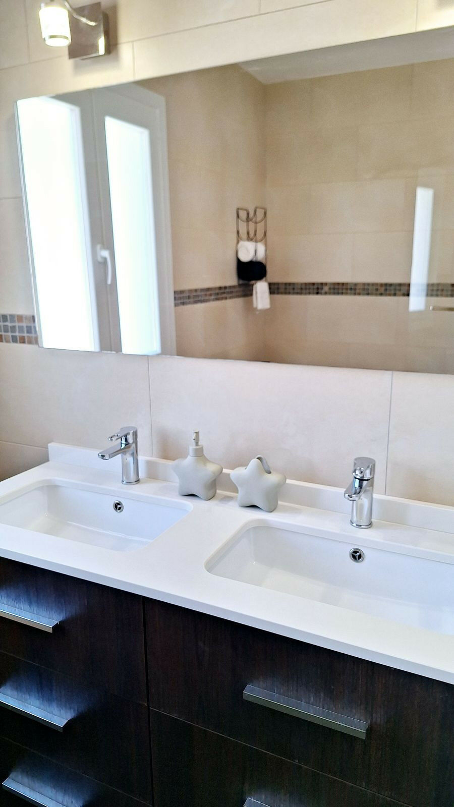 Townhouse La Duquesa Málaga - image 18