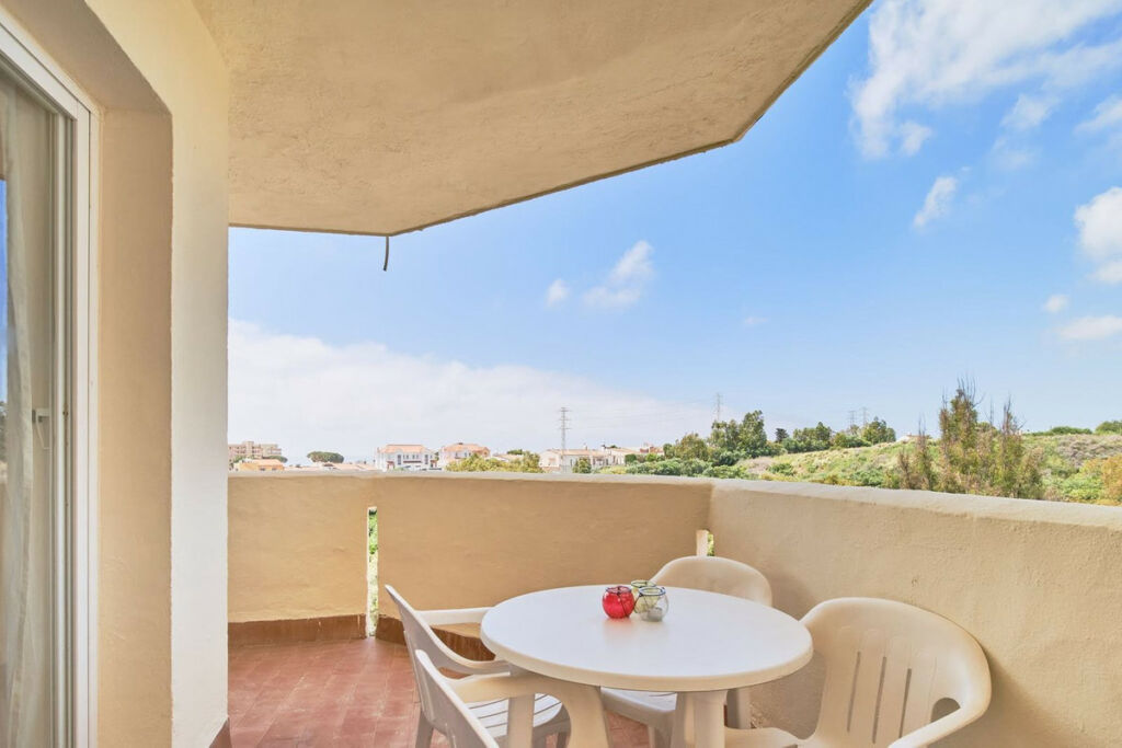 Middle Floor Apartment Riviera del Sol Málaga - image 18