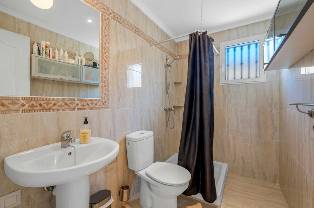 Penthouse Villamartin Alicante - image 18