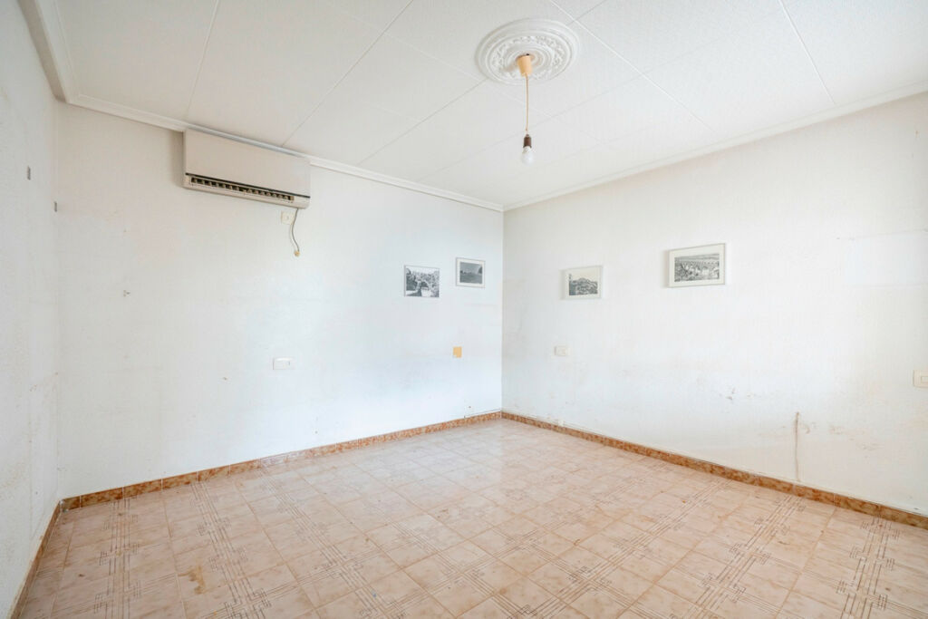 Detached Villa Ciudad Quesada Alicante - image 18