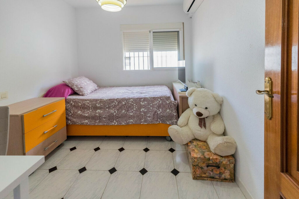 Townhouse El Coto Málaga - image 18